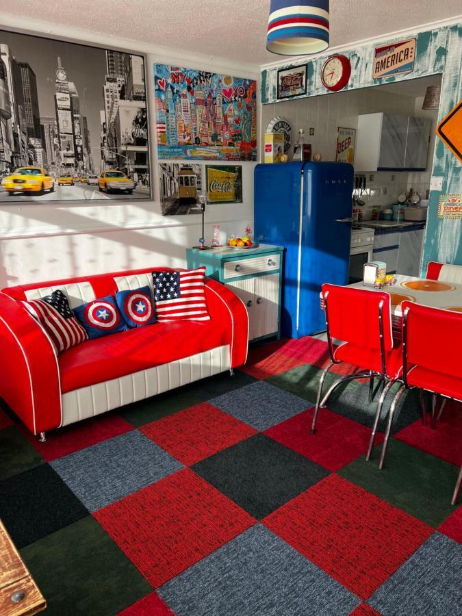 American Retro Chalet เฮมสบี ภายนอก รูปภาพ
